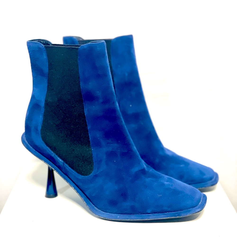 Pierre Hardy womens blue suede chelsea heel boots size 8